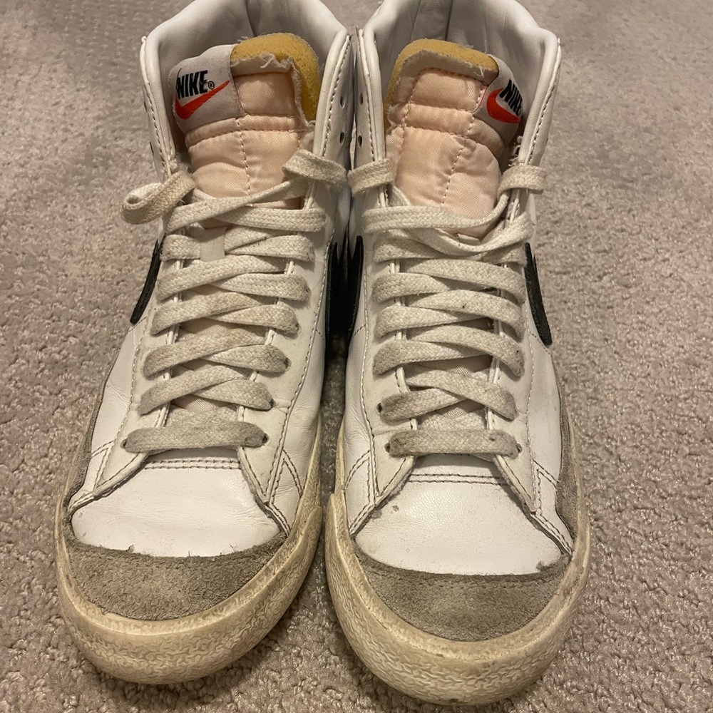 Women Nike Blazers